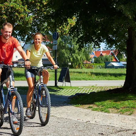 Flair Zum Schwarzen Reiter Отель Horgau