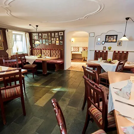 Flair Zum Schwarzen Reiter Hotel 3*