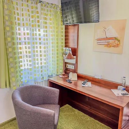 Flair Zum Schwarzen Reiter Hotel 3*